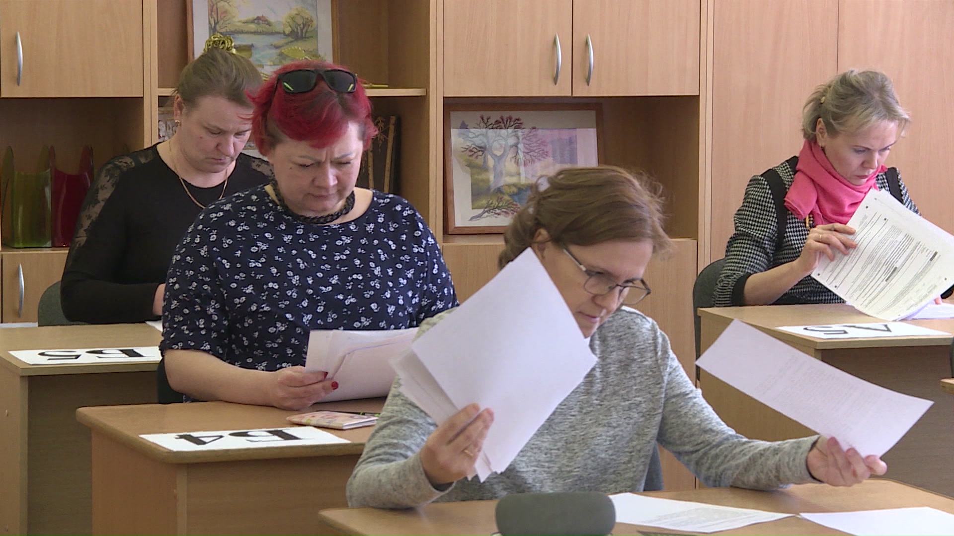 Родители псковских выпускников сегодня напишут ЕГЭ по базовой математике