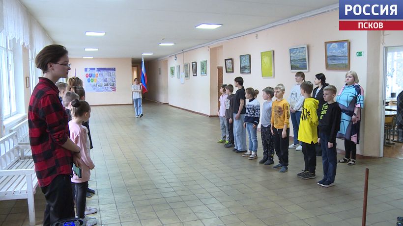 Чем занимаются школьники на каникулах? 