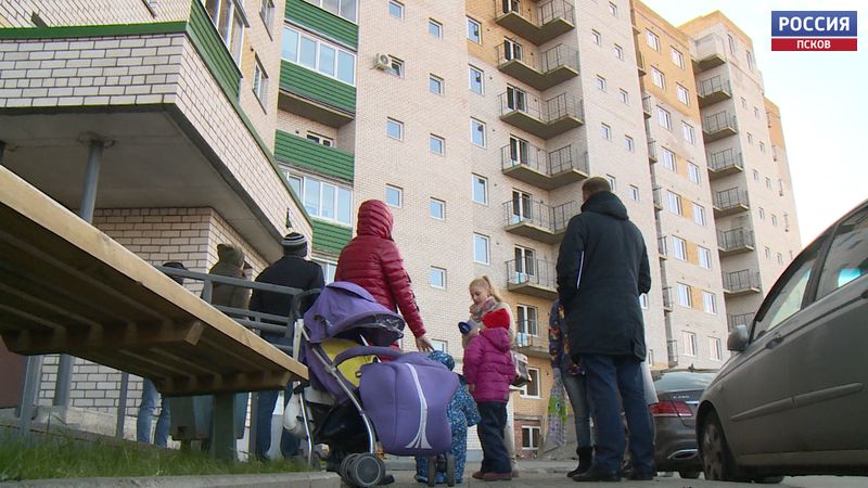 Дольщики домов на Владимирской в Пскове не могут дождаться новоселья